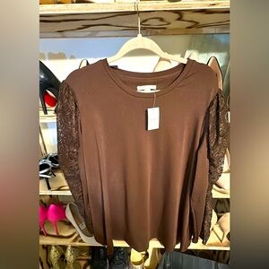Women’s blouse super cute new with tags